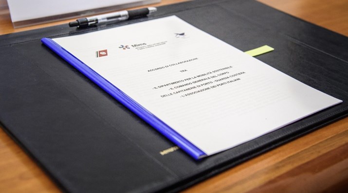 Firmato accordo di collaborazione tra MIMS, Comando Generale del Corpo delle Capitanerie di Porto e Assoporti