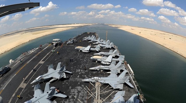 Le compagnie spostano le navi dal Mar Rosso e dal Canale di Suez